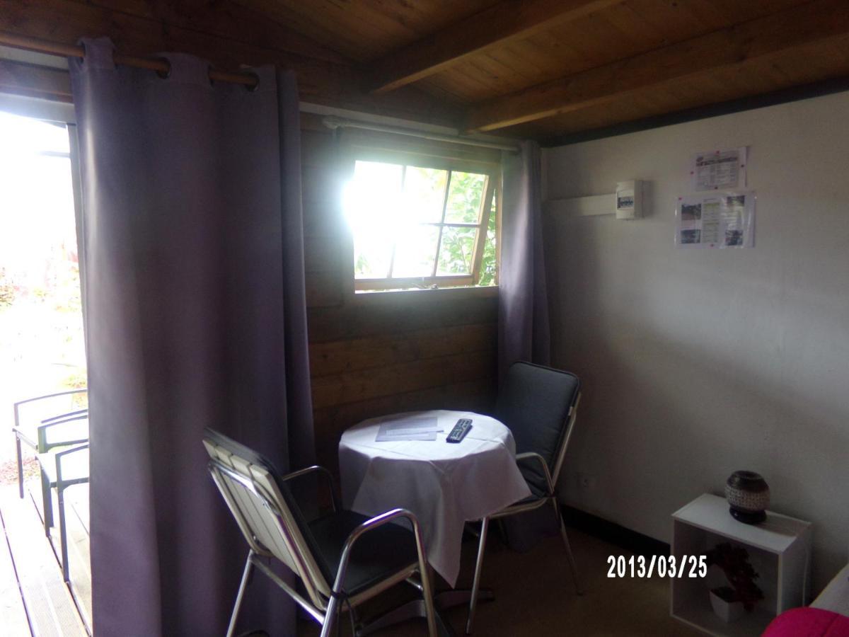 Les Aubepines Bed & Breakfast Bras des Calumets Exterior photo